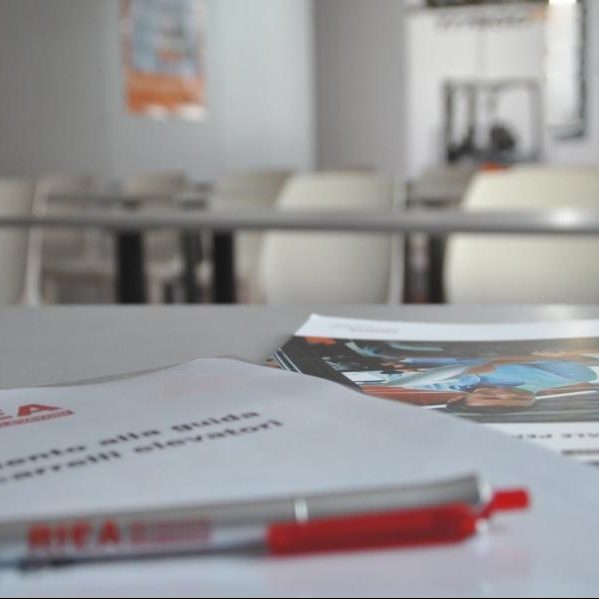corso carrellisti recanati macerata ancona
